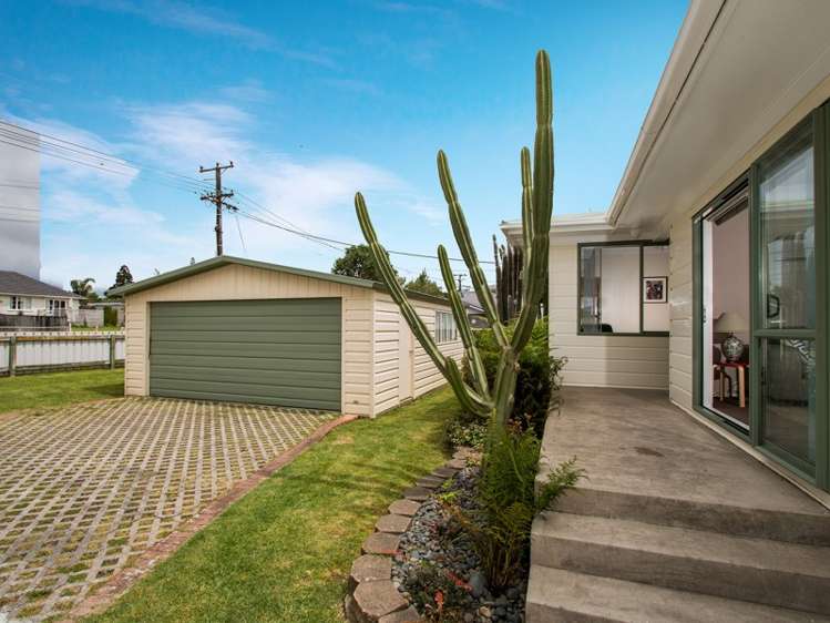 17 Stokes Avenue Te Atatu Peninsula_17