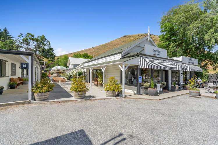 Cnr Ruffell and Ardgour Valley Roads Tarras_16