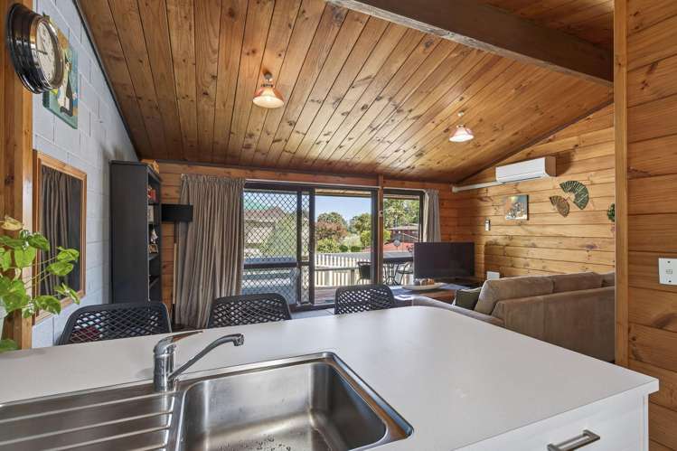 14A Ambury Place Merrilands_10