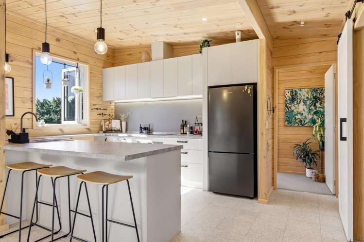 36B Totaranui Drive_5