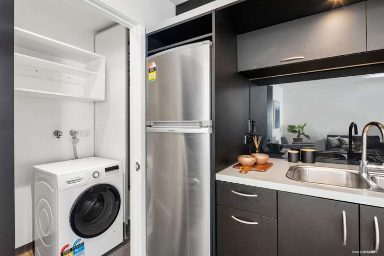 2a/1 Hanson Street Mount Cook_9