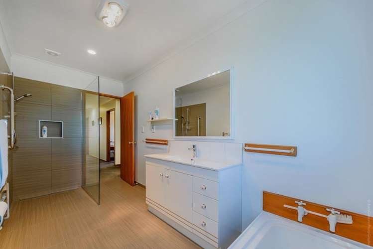 2/129 Halswell Junction Road Halswell_22