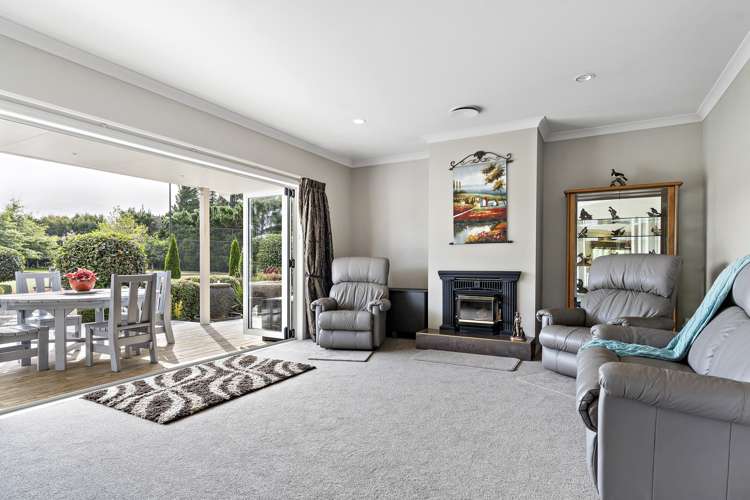 213 Woodside Road Woodside_10