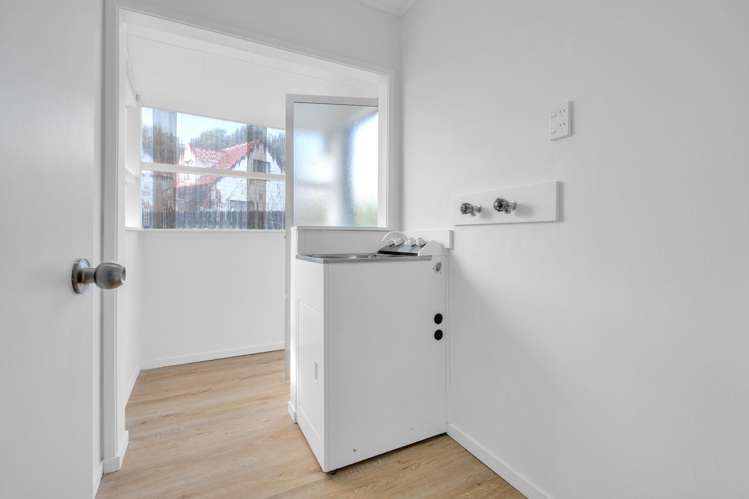 69 Charntay Avenue Clover Park_6