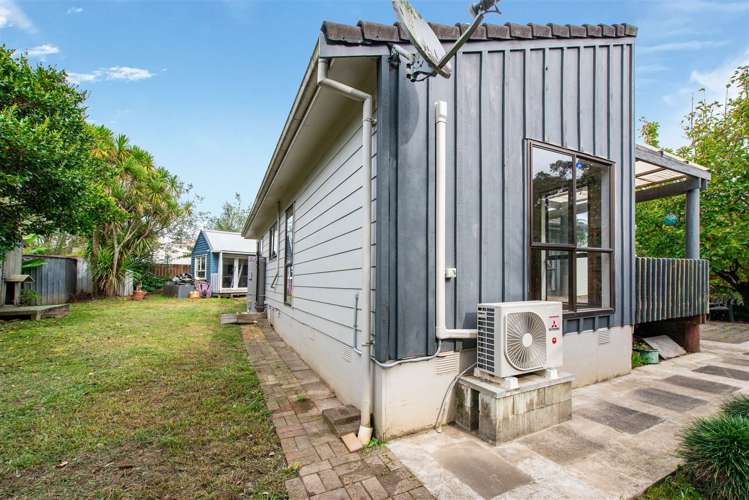 42 Arodella Crescent Ranui_13