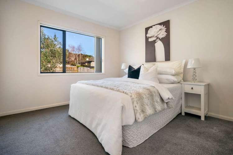 15 George Deane Place Greenhithe_14