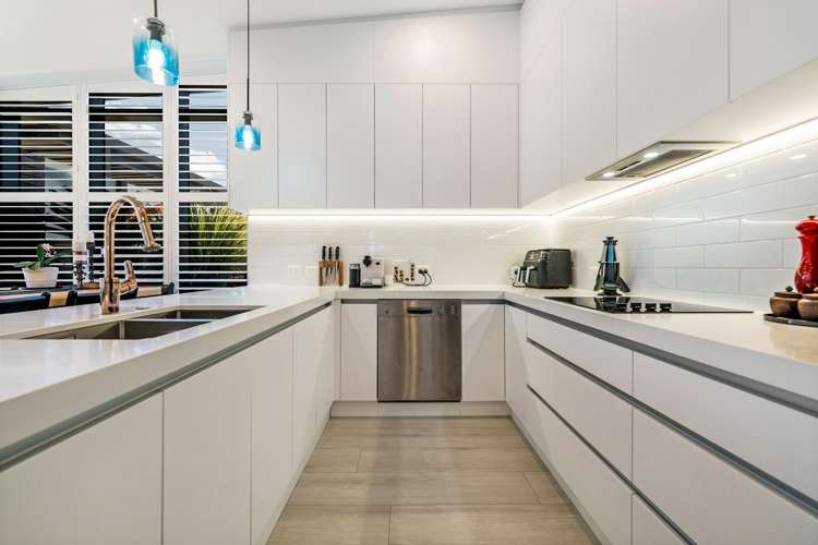 1313/147 Nelson Street Auckland Central_13