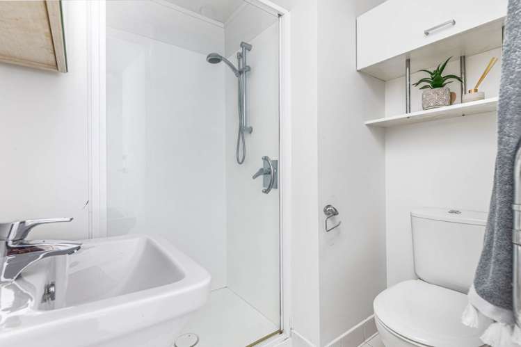 818/72 Nelson Street Auckland Central_9