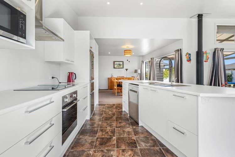 22 Sando Way One Tree Point_8