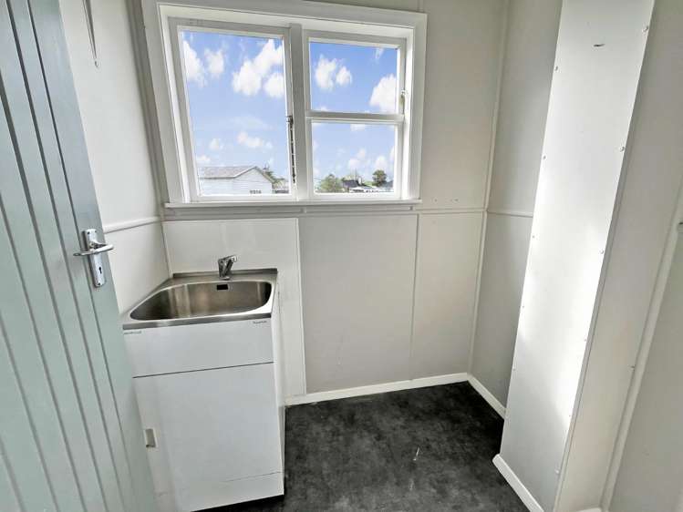 6 Devon Crescent Bulls_7