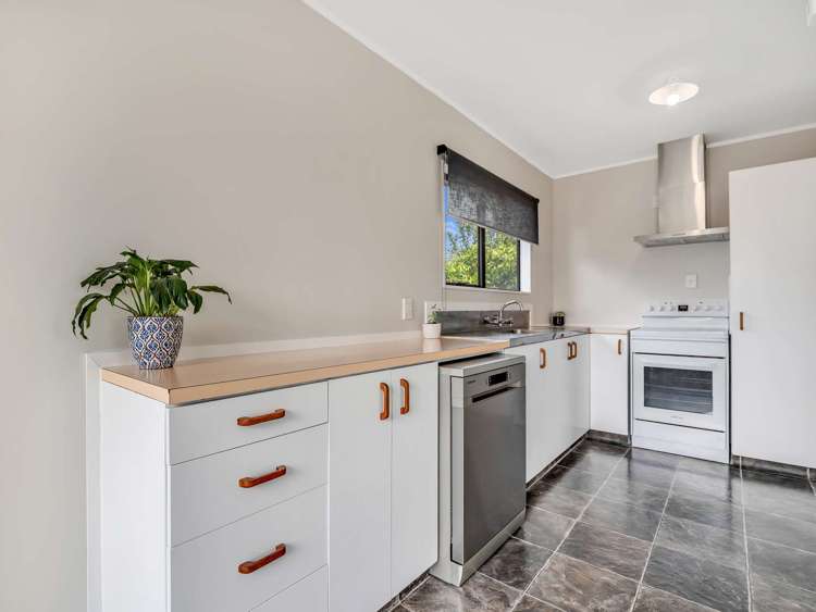 14B Titoki Place Edgecumbe_12