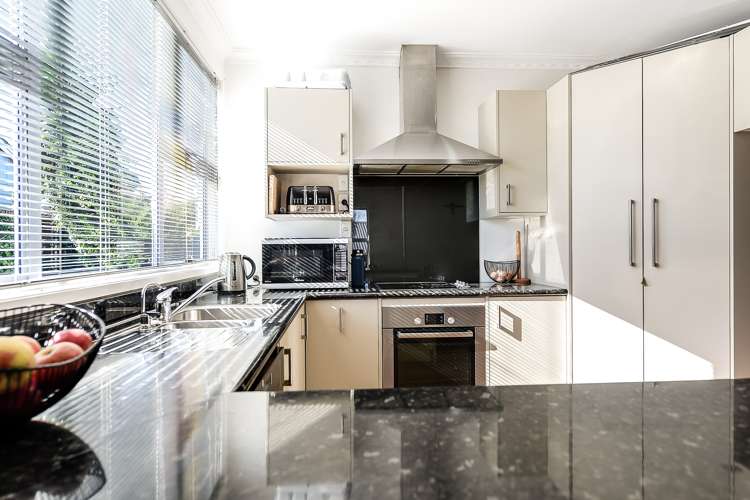 5 Thomson Avenue Dinsdale_9