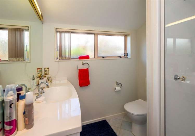 7 Lynch Grove Levin_22