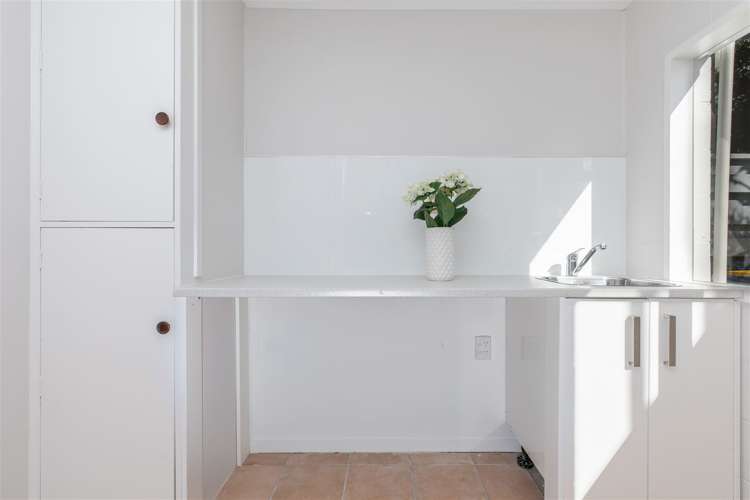 82 Ravenwood Drive Forrest Hill_15