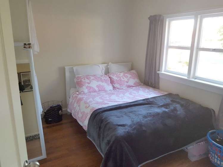 29 Onewa Road Northcote_6