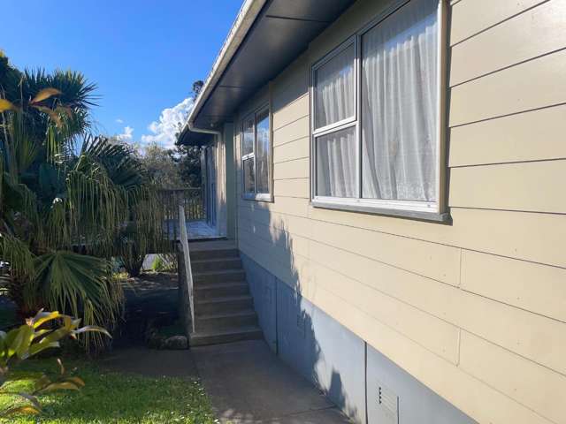 4 Temuri Place Glendene_1