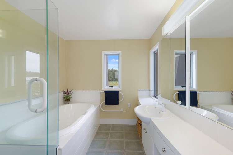 591 Ridgens Road Darfield_16