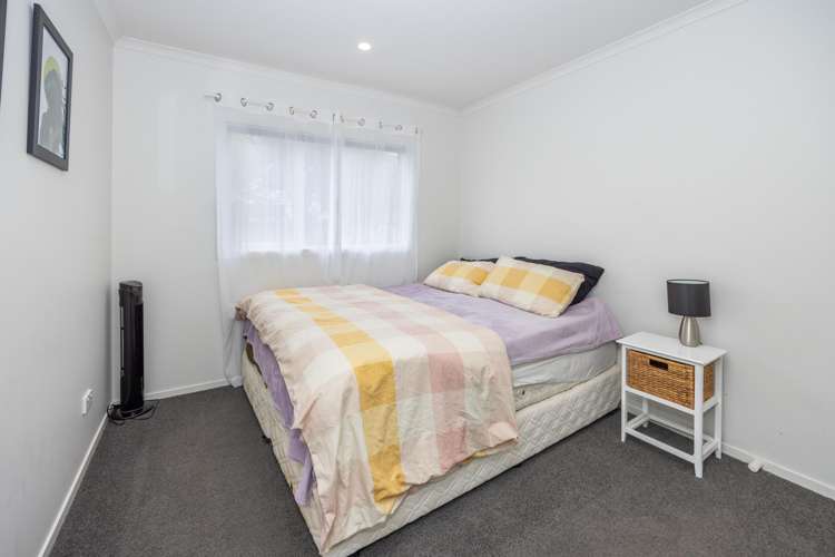 2/16 Rothwell Street Dinsdale_6