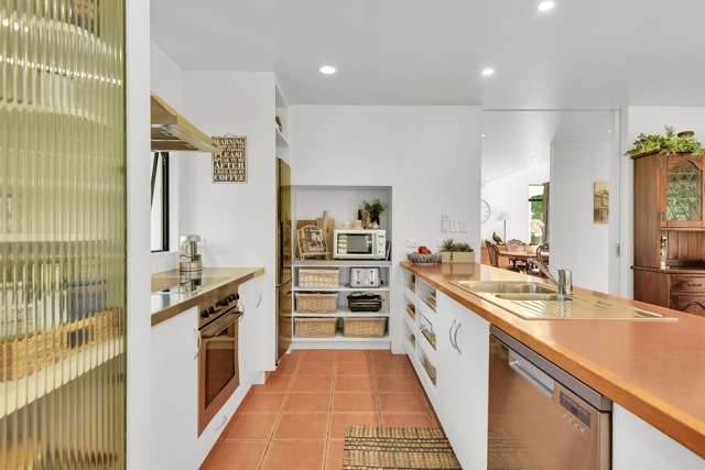19 Western Line Westmere_4