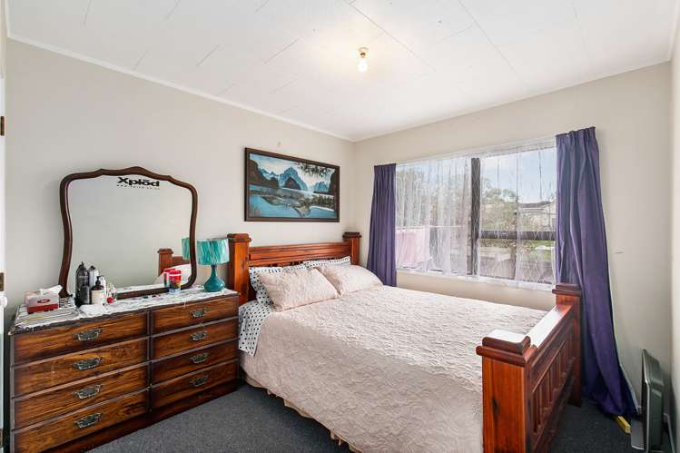 5b Pureora Place Clendon Park_8