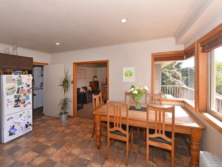 2 Queens Road Stepneyville_9