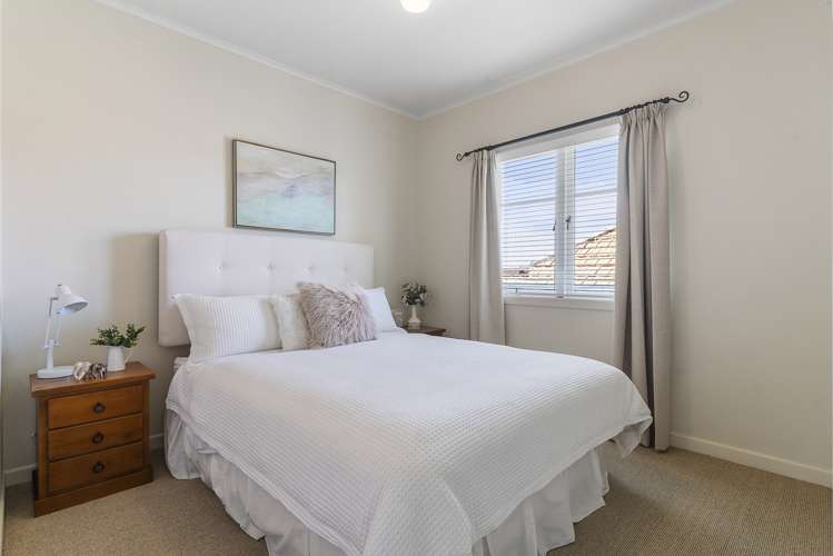 4 Locke Avenue Mount Roskill_8