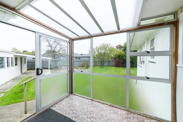 30 Mokau Place Terrace End_19