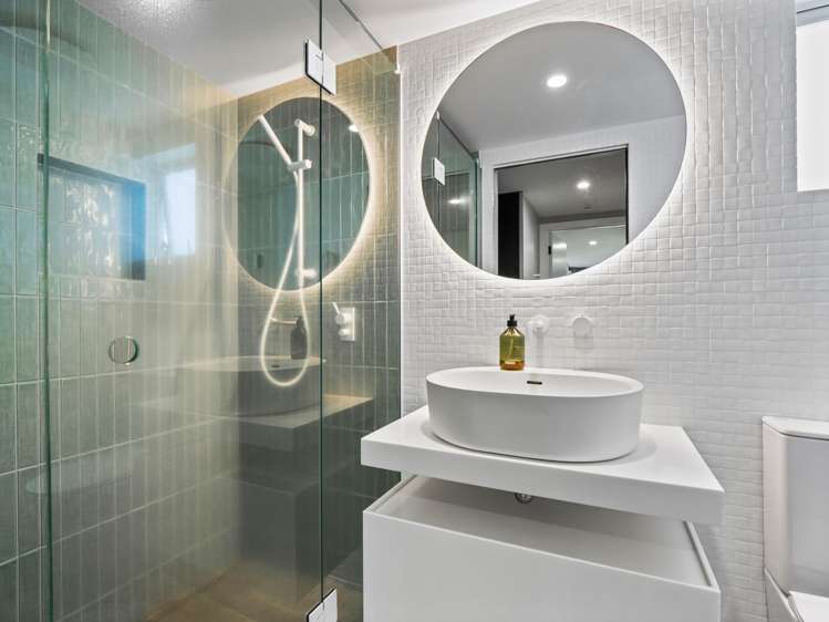 96 Marine Parade Mt Maunganui_13