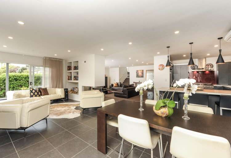 1 Ripon Crescent Meadowbank_8