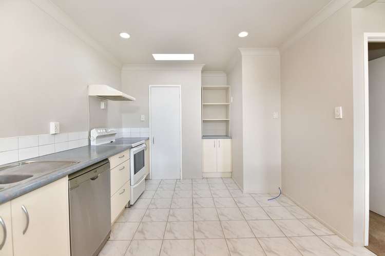 22 Amorino Drive Red Beach_11