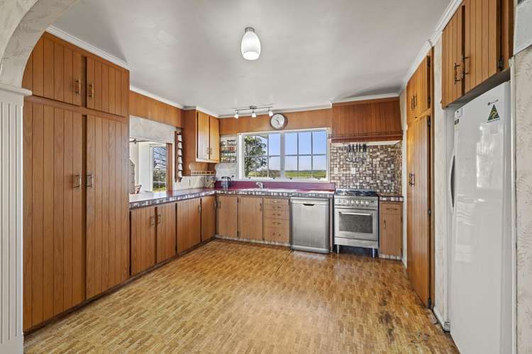 102 Gillard Road Ngahinapouri_23