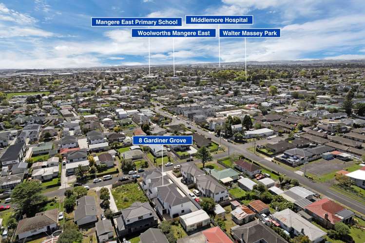 8b Gardiner Grove Mangere East_21
