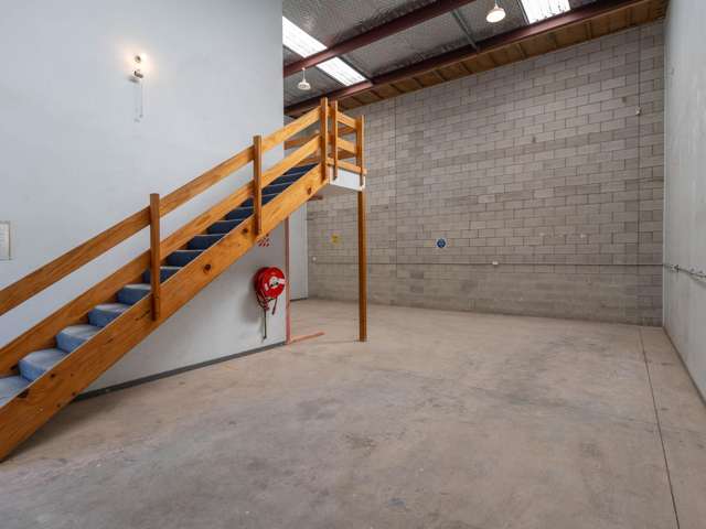 2 / 4 Kellow Place Wiri_1