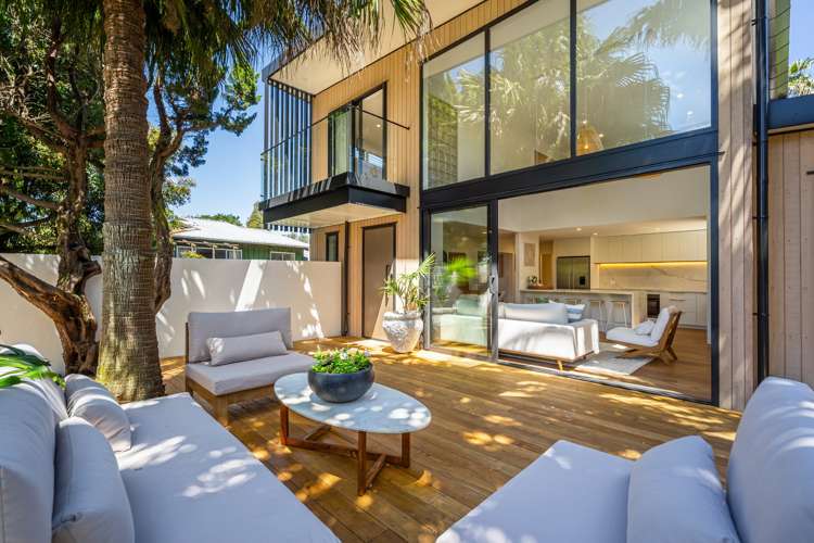 2/236 Beach Road Campbells Bay_6