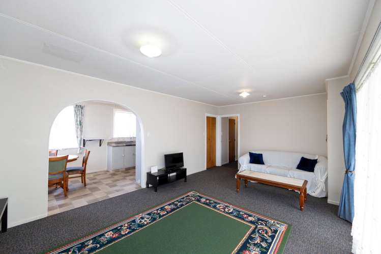 61 Whitby Crescent Flaxmere_4