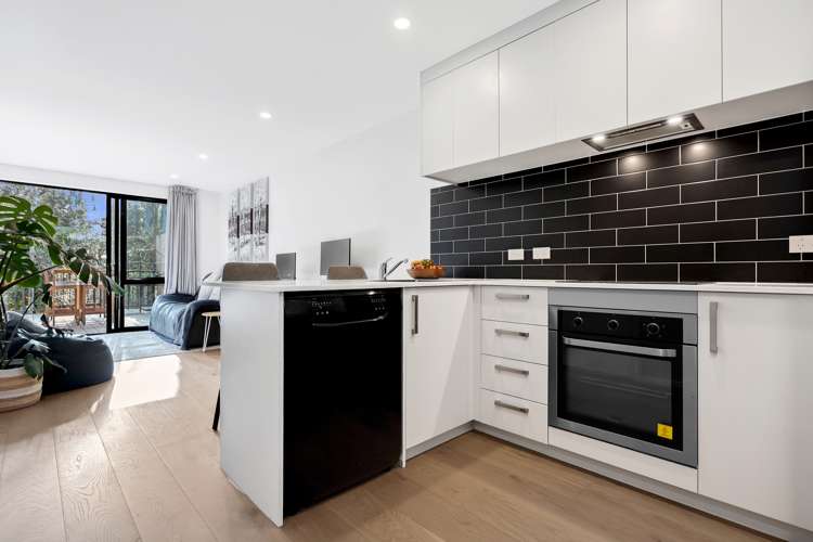 27 Tokai Place Glen Eden_5