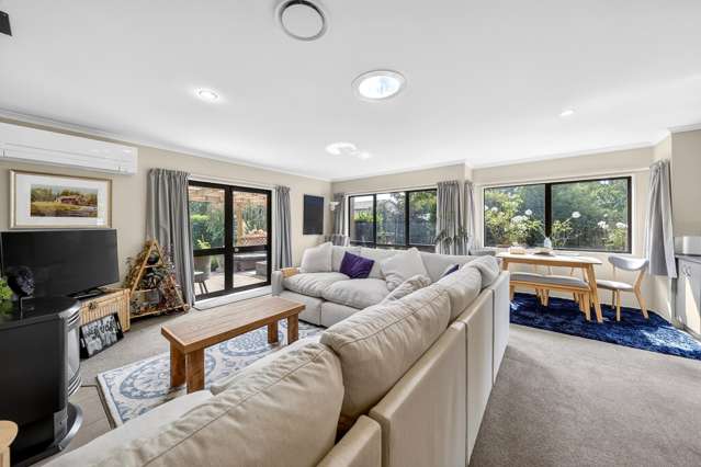 1a Daffodil Grove Carterton_4