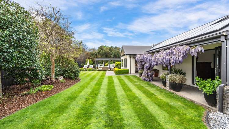 237 Southfield Drive Lincoln_15