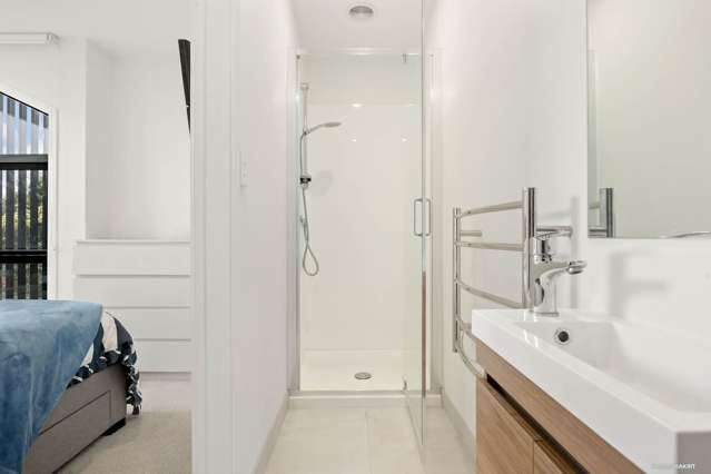 3/54 Barrack Road Mt Wellington_4