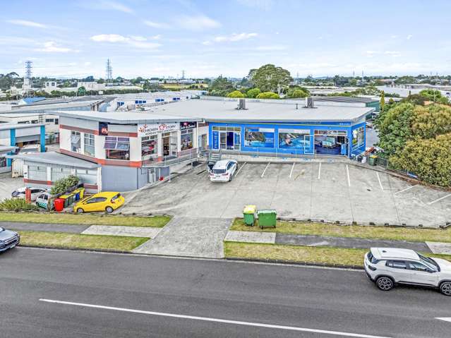 2/1 Tony Street Henderson_1
