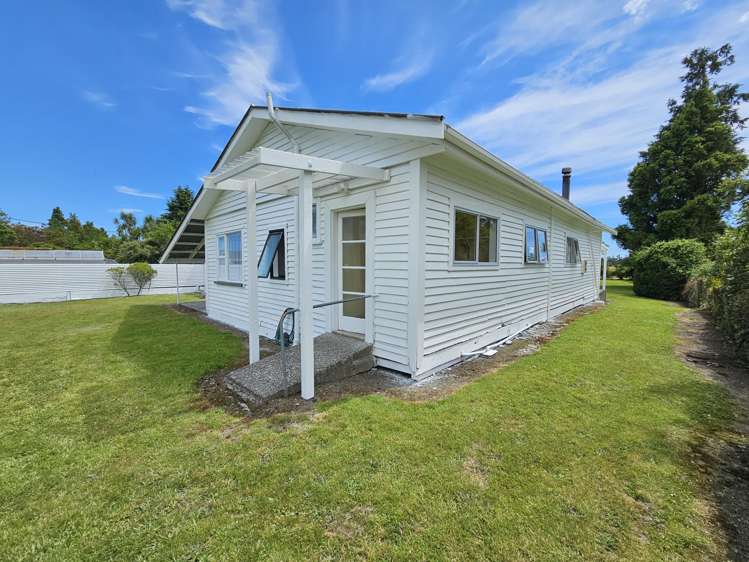 15 Main Road Whataroa_17