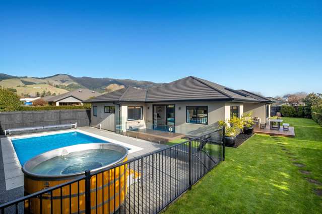 Poolside Perfection - Family Oasis!