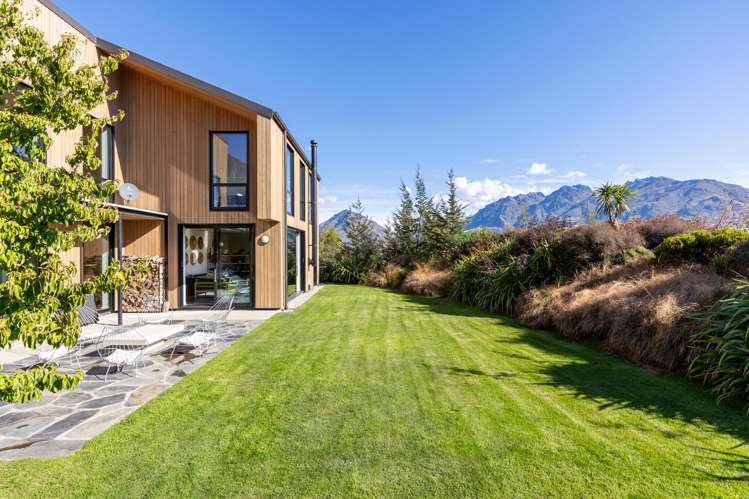 3 Torridon Court Jacks Point_1