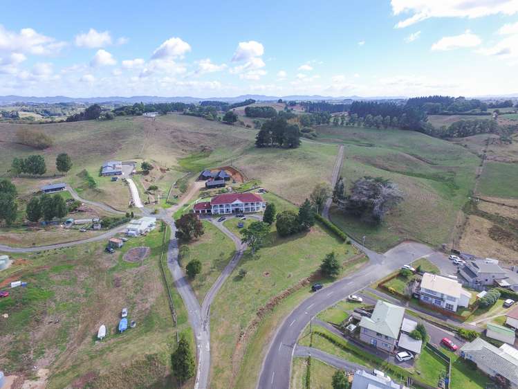 24 Deseret Road Temple View_21