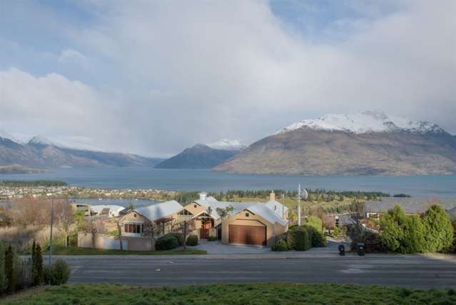 14 Vancouver Drive Queenstown_1