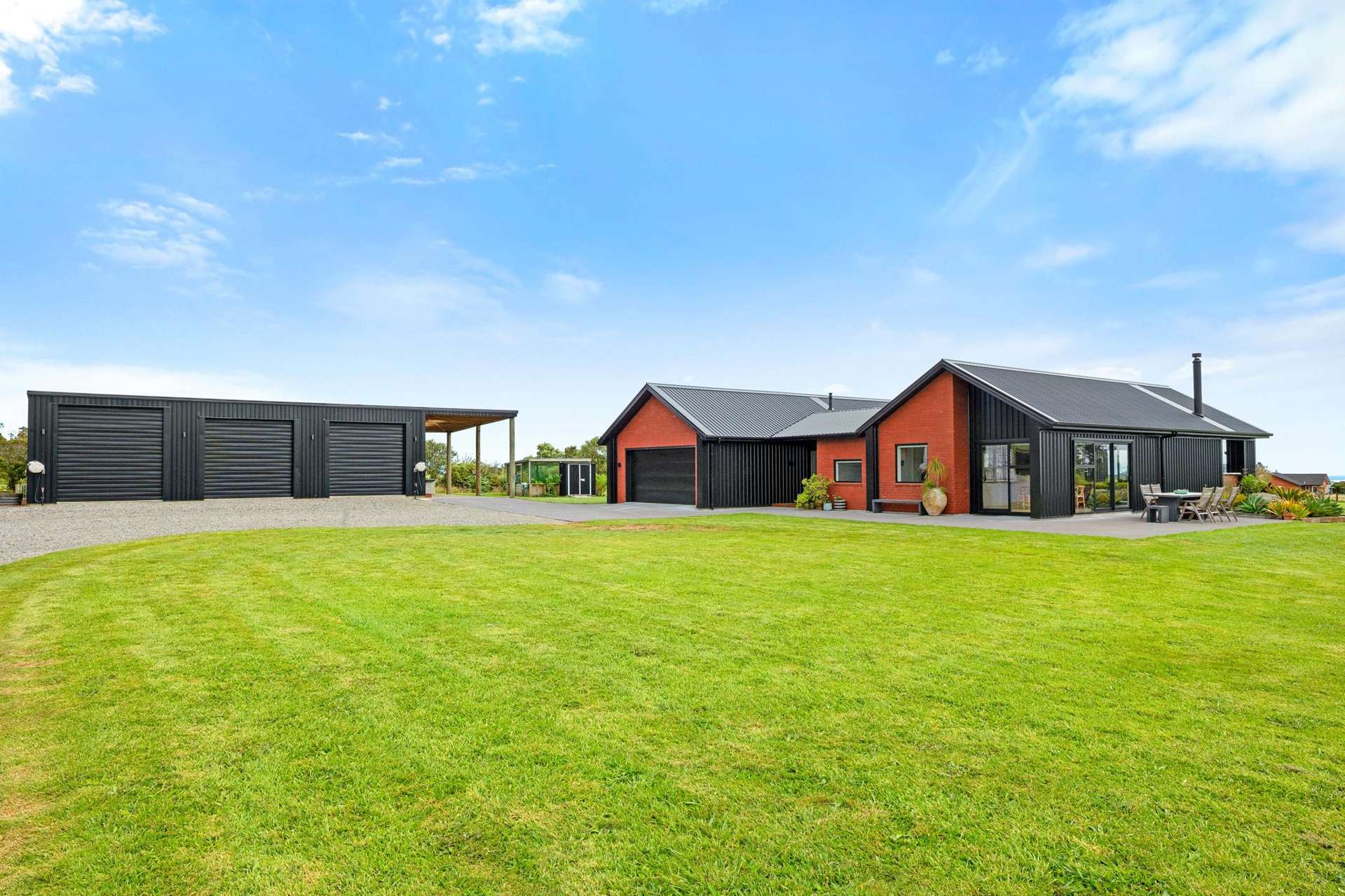 1506 Egmont Road Egmont Village_0