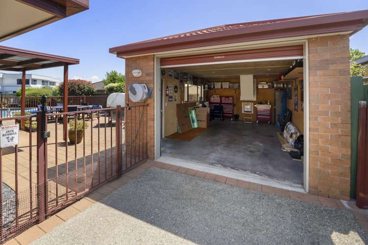 23 Stead Crescent Stoke_6