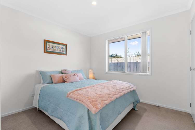 22 Kowi Lakes Drive One Tree Point_13