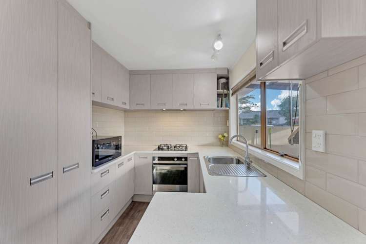 2/7 Abelia Place Papatoetoe_5