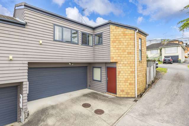 Brick & Weatherboard In Westlake School Zone